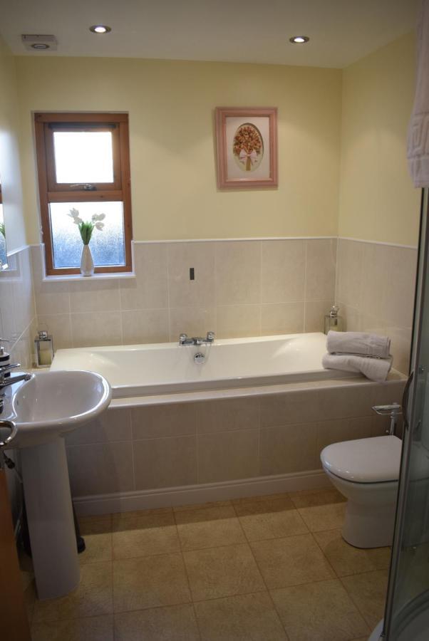 Kelpies Serviced Apartments Kavanagh- 5 Bedrooms Батгэйт Экстерьер фото