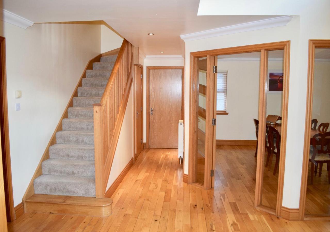 Kelpies Serviced Apartments Kavanagh- 5 Bedrooms Батгэйт Экстерьер фото